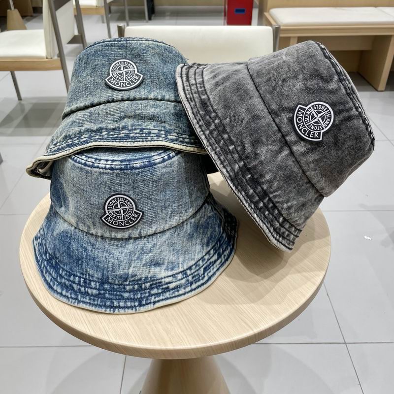 Moncler hat 021001